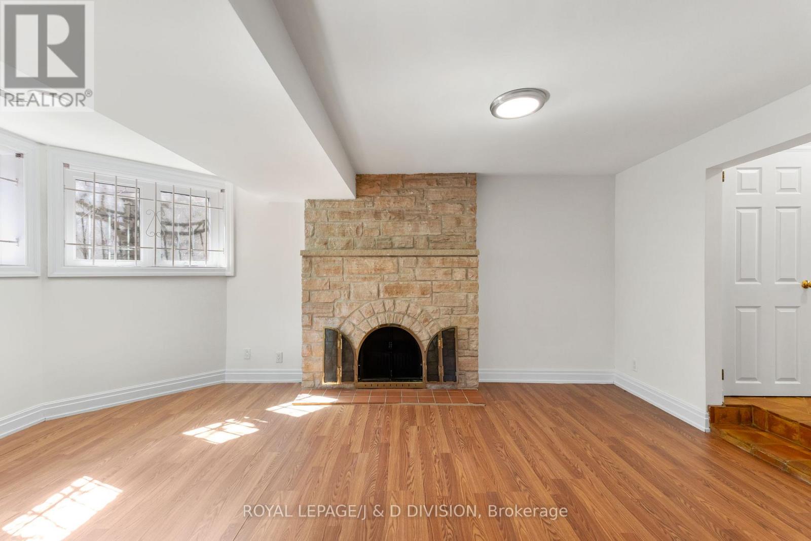 77 Chaplin Crescent, Toronto (yonge-eglinton), Ontario