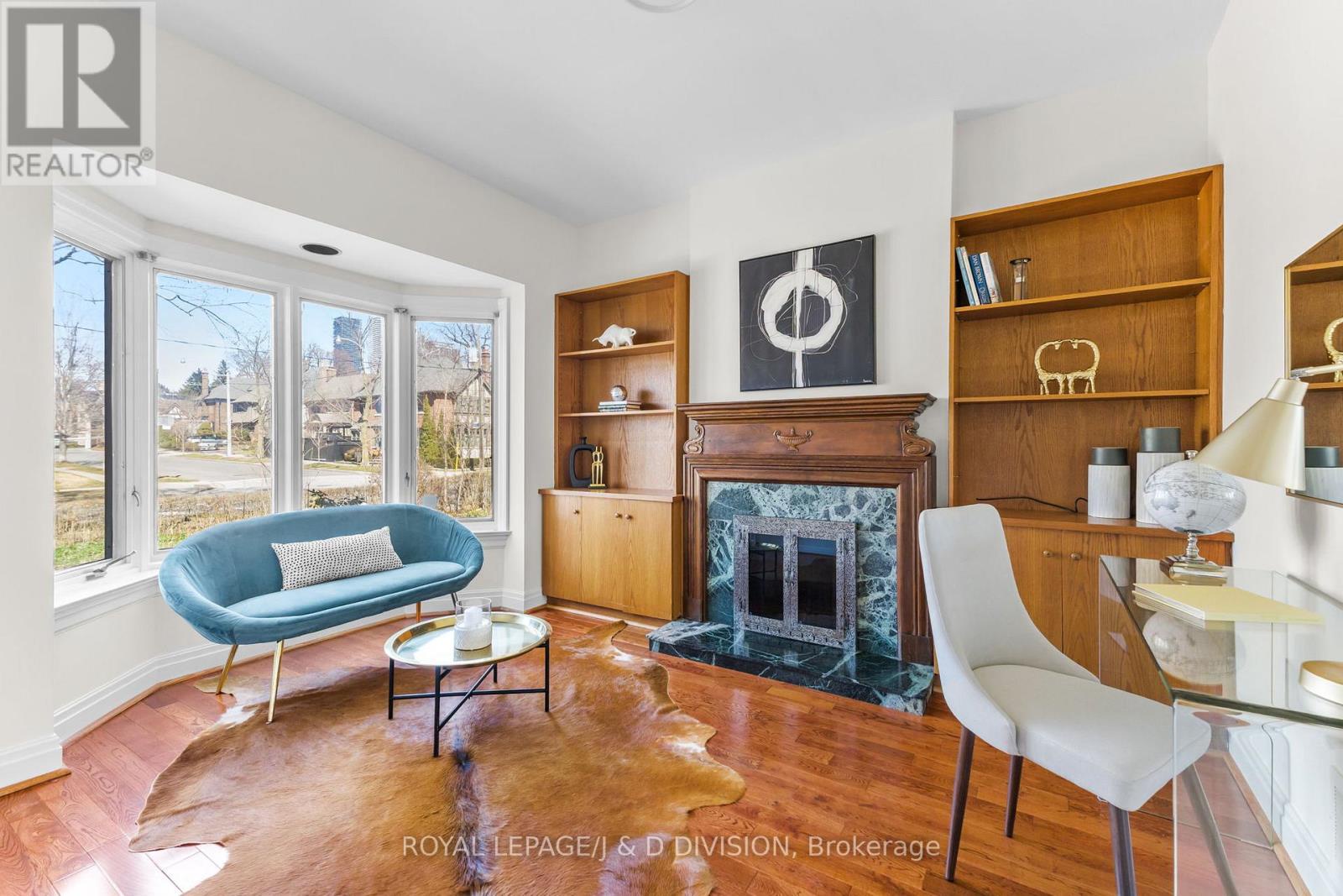 77 Chaplin Crescent, Toronto (yonge-eglinton), Ontario