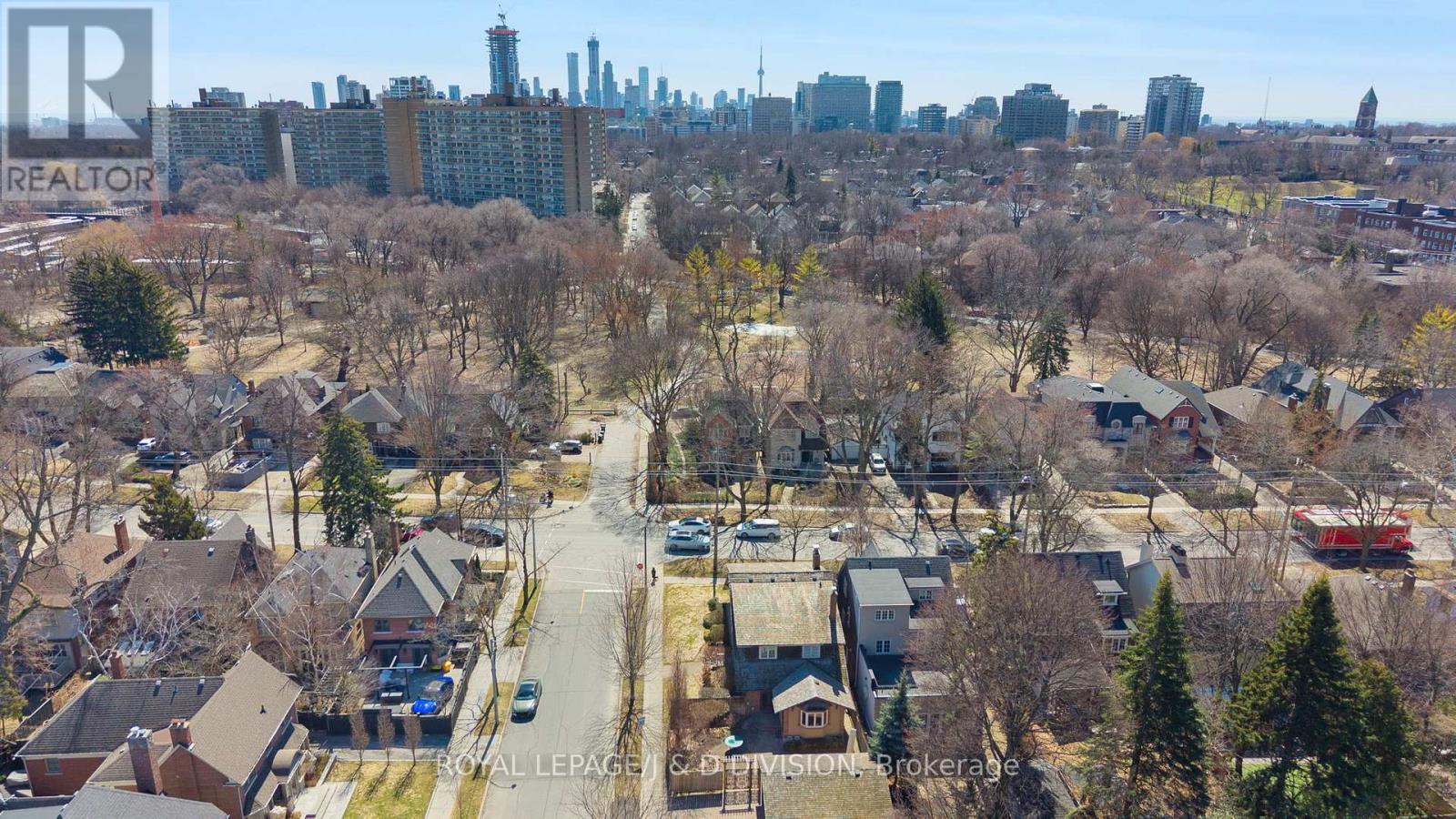 77 Chaplin Crescent, Toronto (yonge-eglinton), Ontario