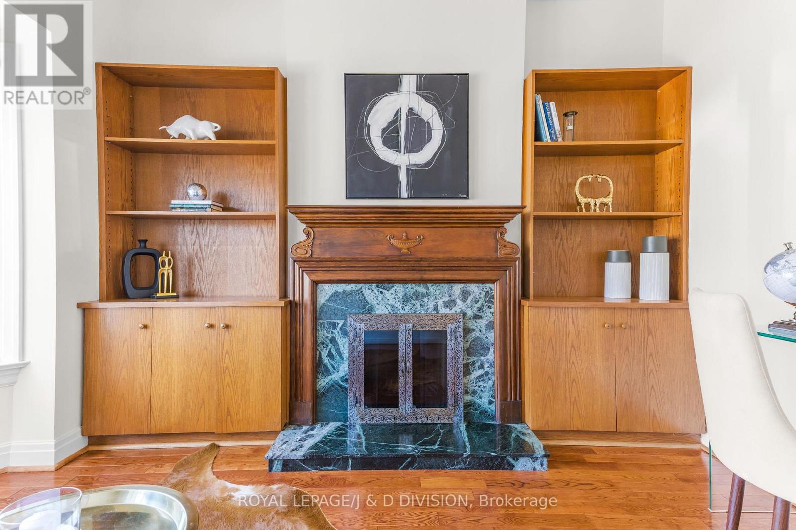 77 Chaplin Crescent, Toronto (yonge-eglinton), Ontario