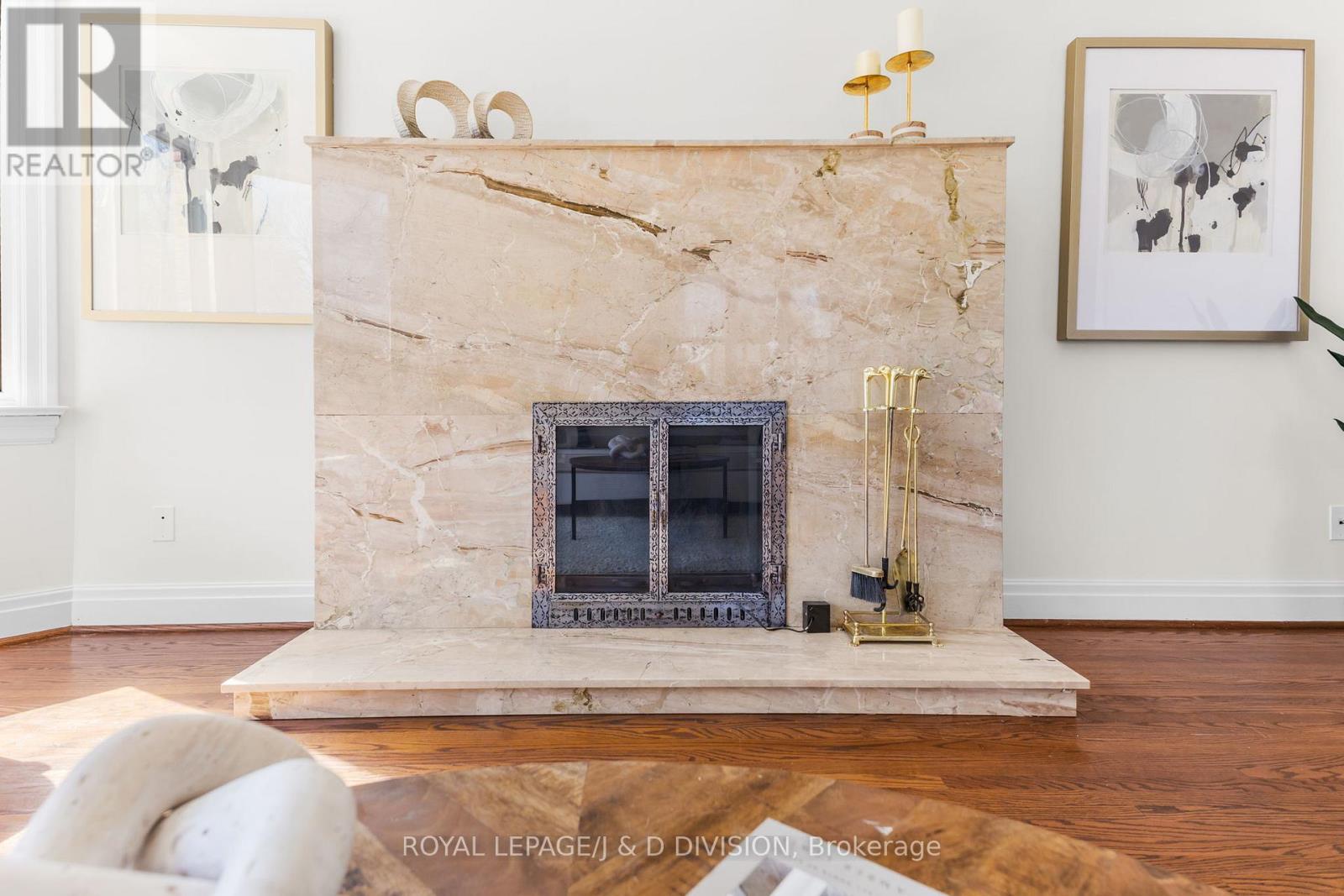 77 Chaplin Crescent, Toronto (yonge-eglinton), Ontario