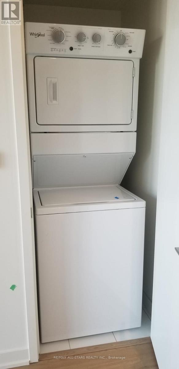 605 - 10 Deerlick Court, Toronto (parkwoods-donalda), Ontario