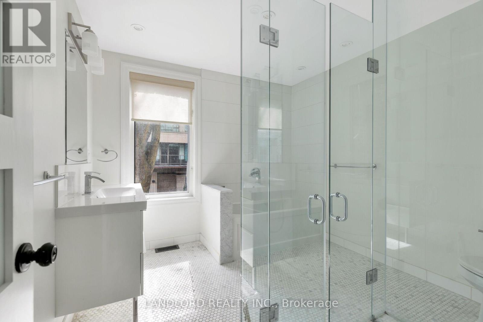 107a Scollard Street, Toronto (annex), Ontario