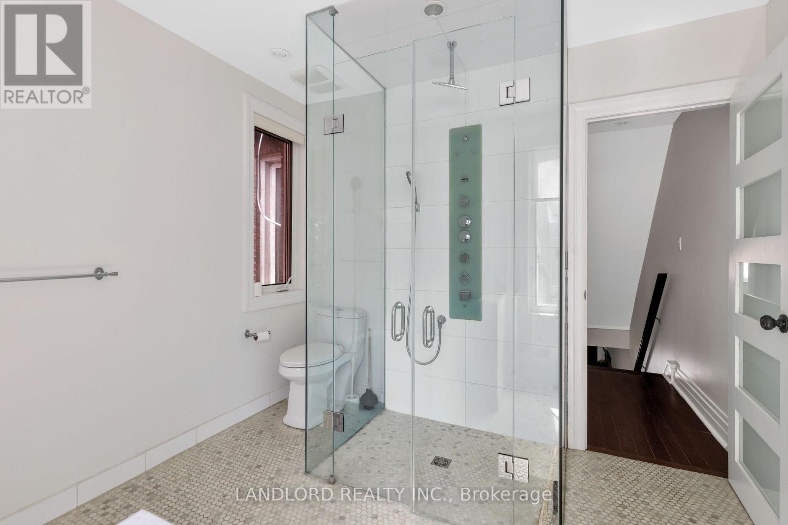 107a Scollard Street, Toronto (annex), Ontario