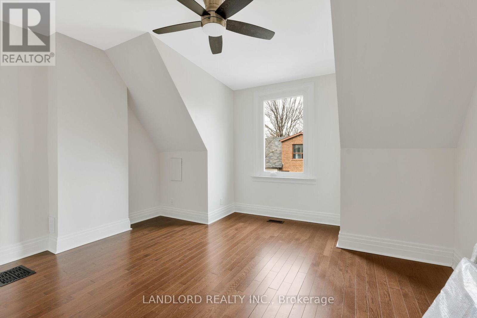 107a Scollard Street, Toronto (annex), Ontario