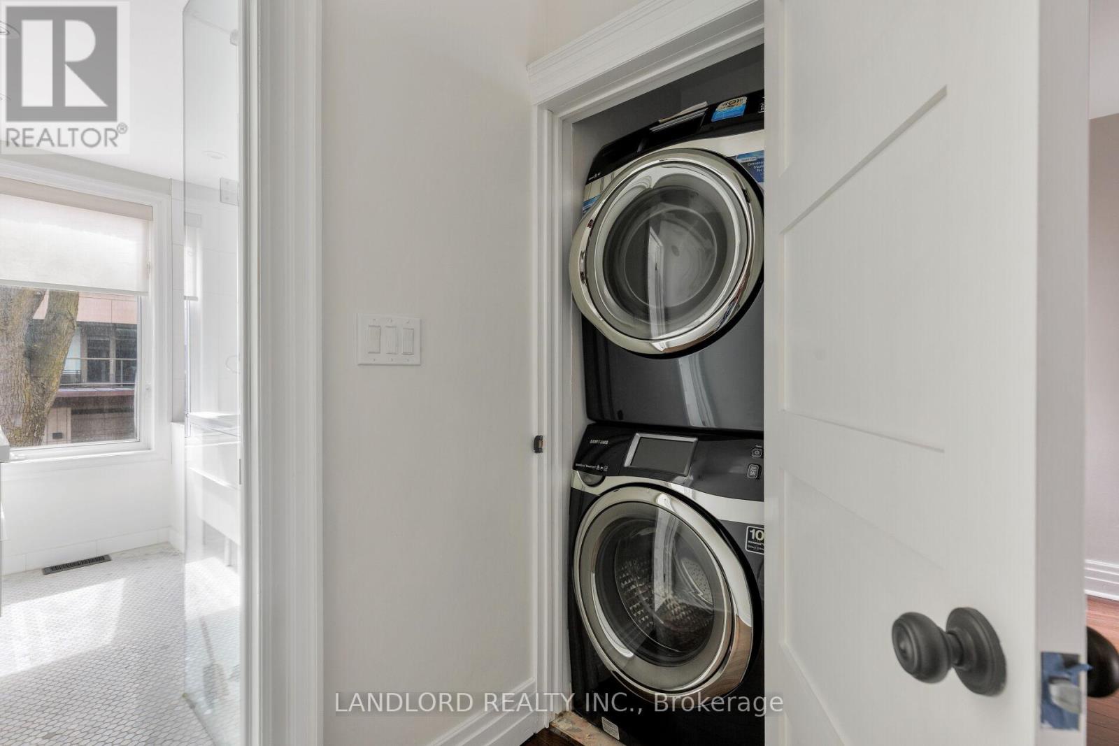 107a Scollard Street, Toronto (annex), Ontario