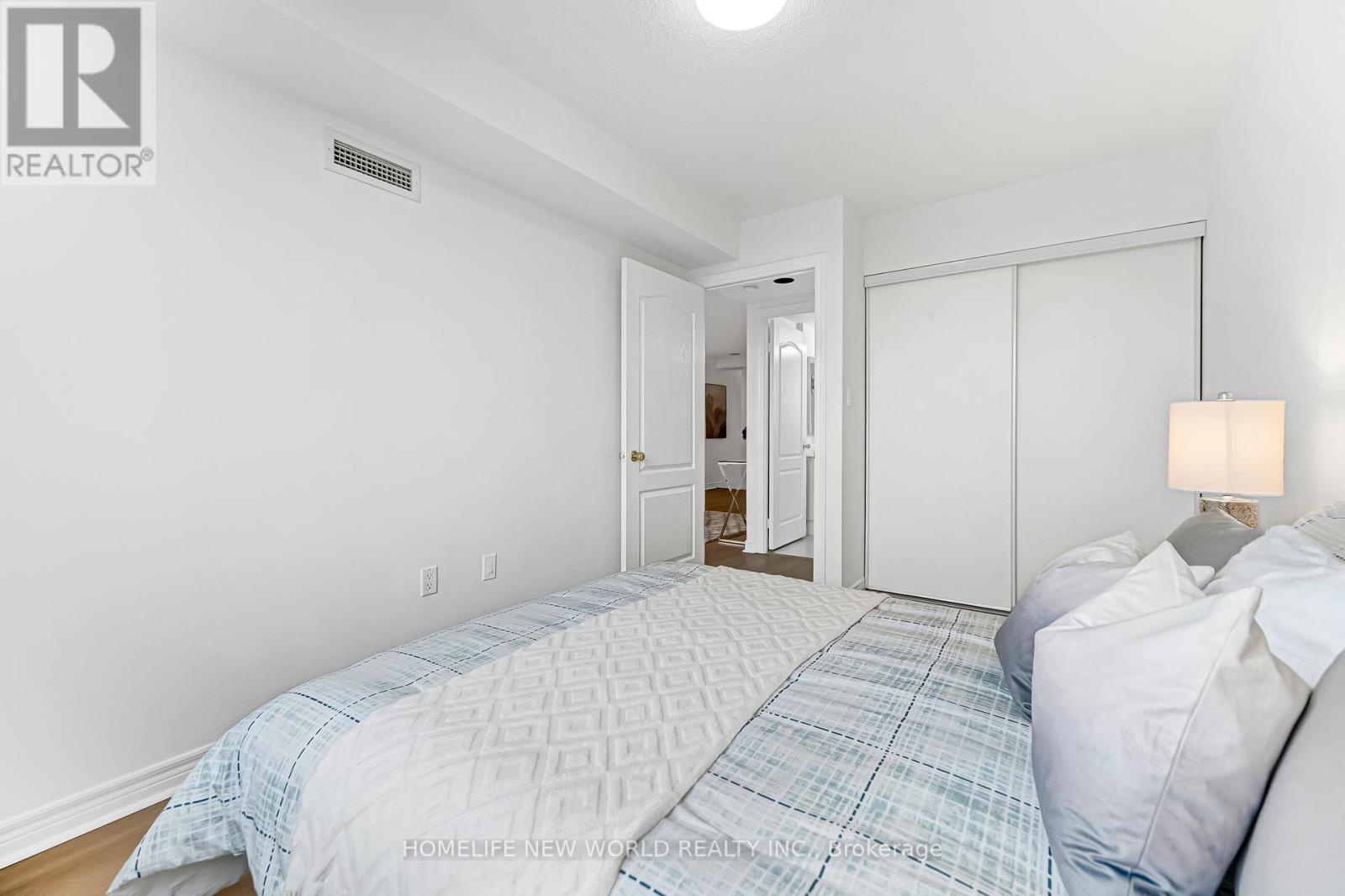 908 - 88 Grandview Way, Toronto (willowdale East), Ontario