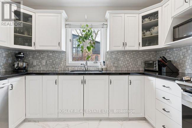 487 Runnymede Road, Toronto (runnymede-bloor West Village), Ontario