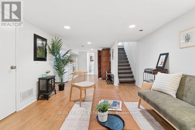 487 Runnymede Road, Toronto (runnymede-bloor West Village), Ontario