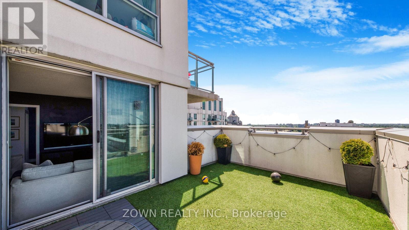 Lphi - 6 Rosebank Drive, Toronto (malvern), Ontario