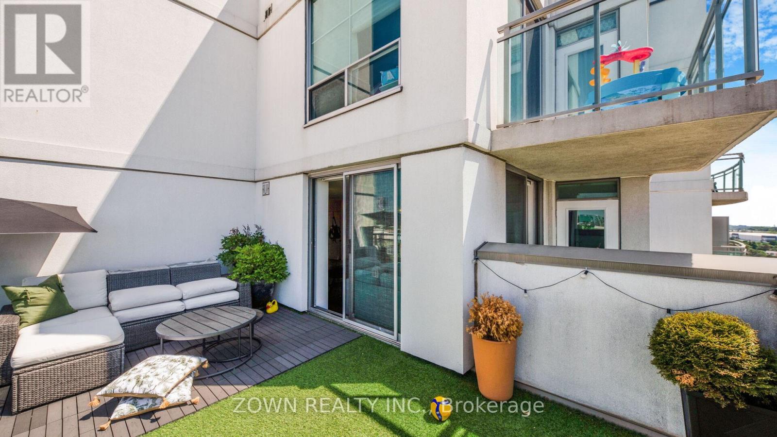 Lphi - 6 Rosebank Drive, Toronto (malvern), Ontario