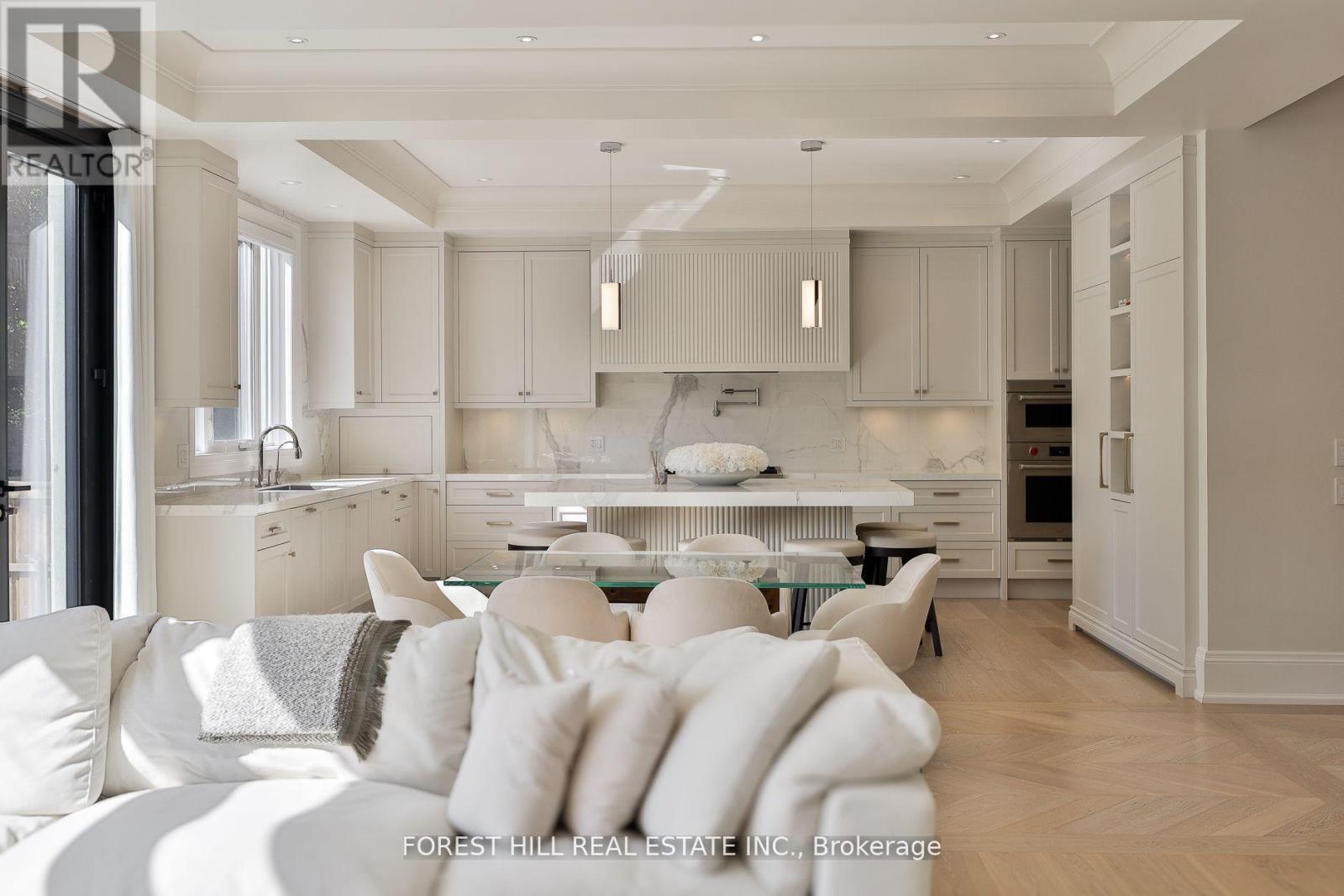 84 Botfield Avenue, Toronto (islington-city Centre West), Ontario