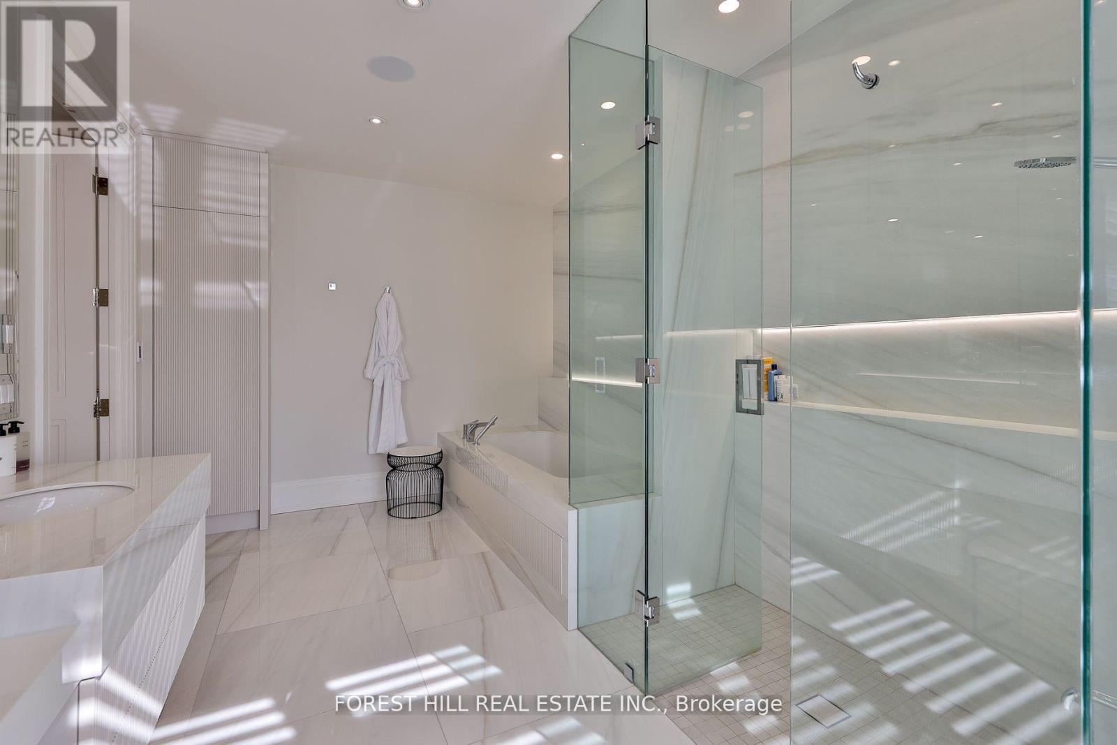 84 Botfield Avenue, Toronto (islington-city Centre West), Ontario