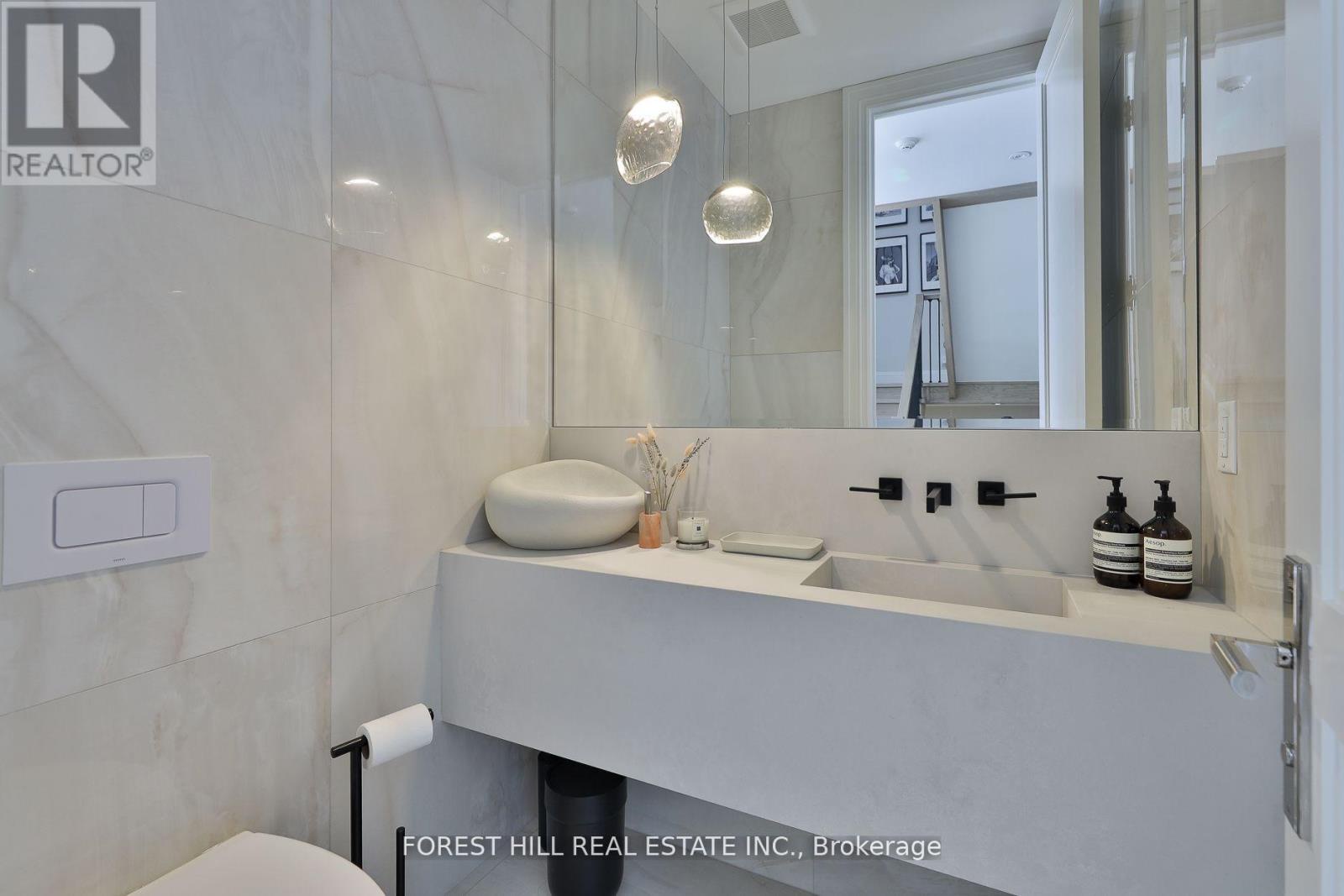 84 Botfield Avenue, Toronto (islington-city Centre West), Ontario