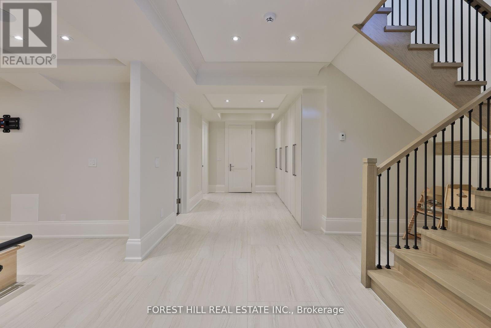 84 Botfield Avenue, Toronto (islington-city Centre West), Ontario