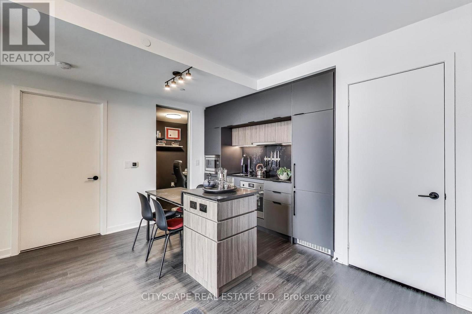 1210 - 185 Alberta Avenue, Toronto (oakwood Village), Ontario