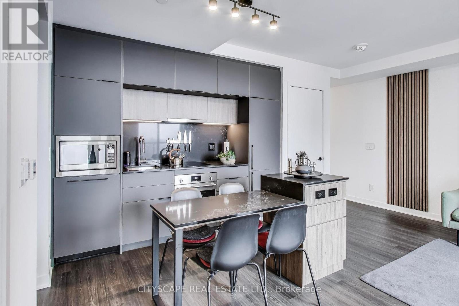 1210 - 185 Alberta Avenue, Toronto (oakwood Village), Ontario