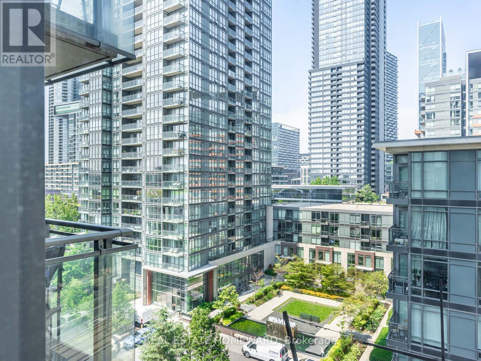 906 - 11 Brunel Court, Toronto (waterfront Communities), Ontario