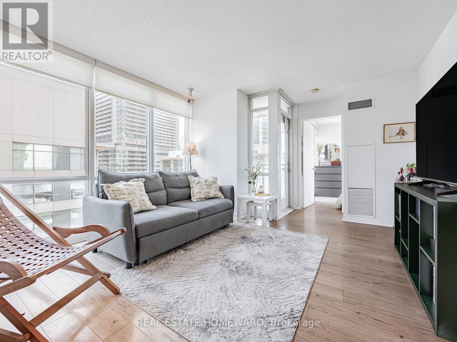 906 - 11 Brunel Court, Toronto (waterfront Communities), Ontario