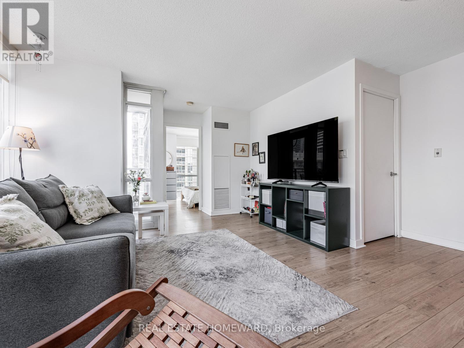 906 - 11 Brunel Court, Toronto (waterfront Communities), Ontario