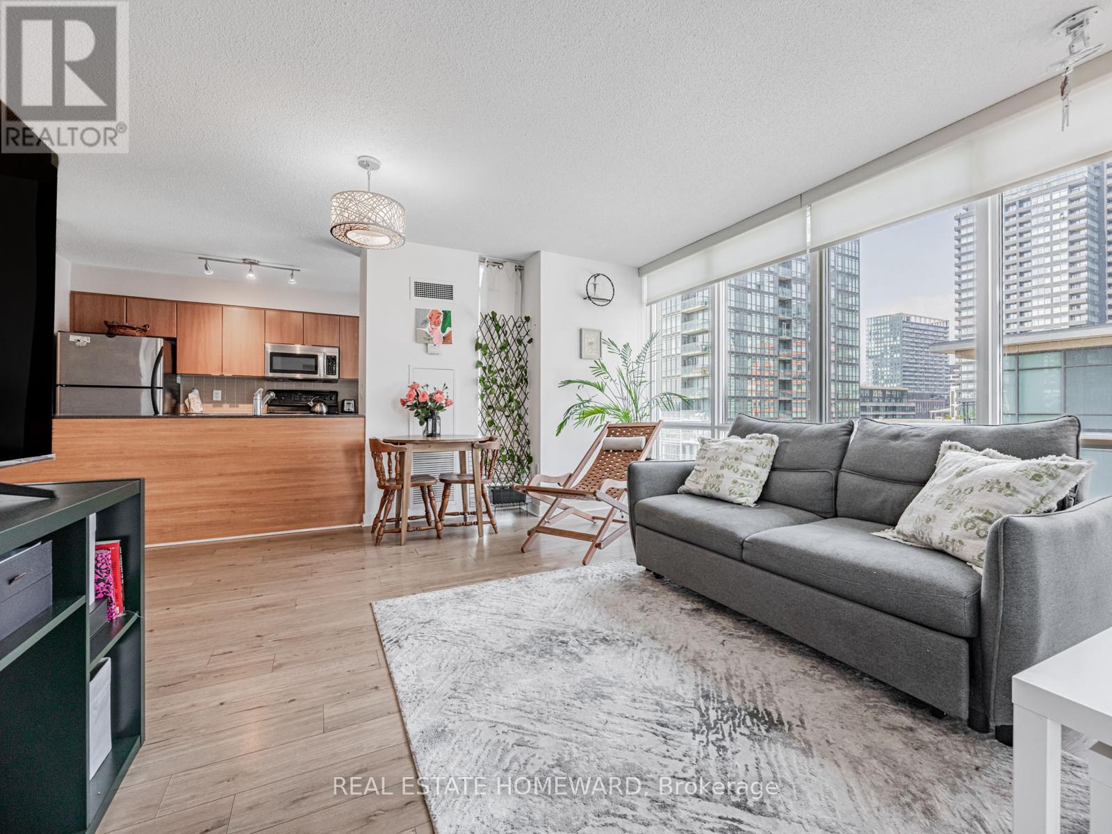 906 - 11 Brunel Court, Toronto (waterfront Communities), Ontario