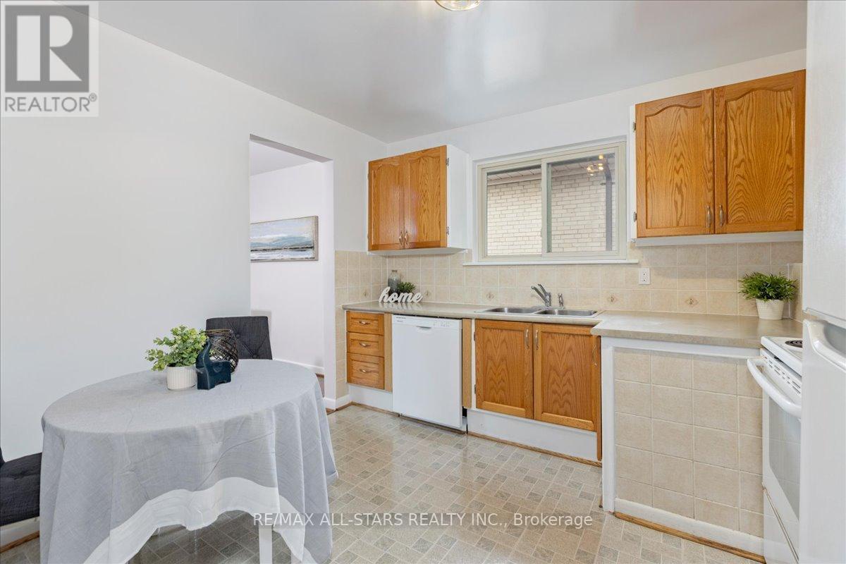 55 Sancrest Drive, Toronto (bendale), Ontario