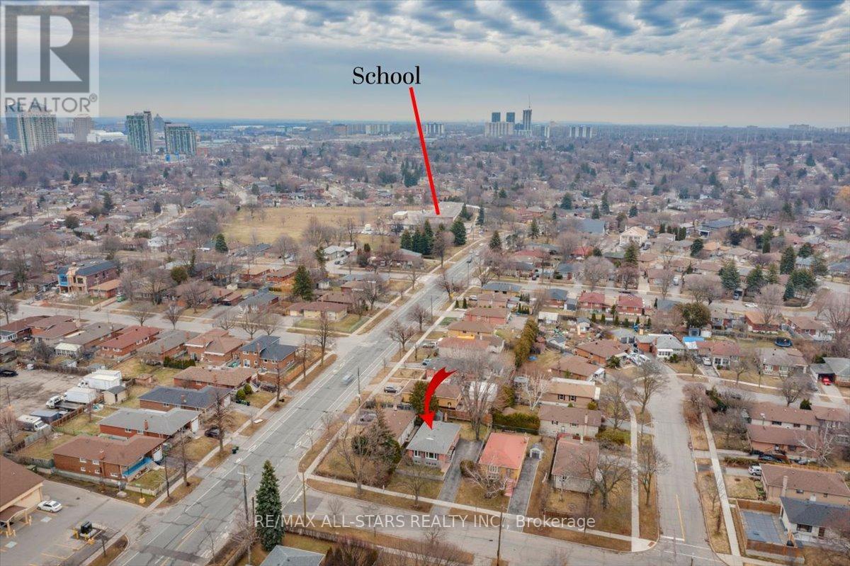 55 Sancrest Drive, Toronto (bendale), Ontario