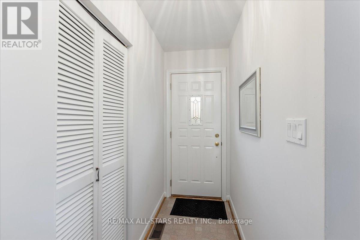 55 Sancrest Drive, Toronto (bendale), Ontario