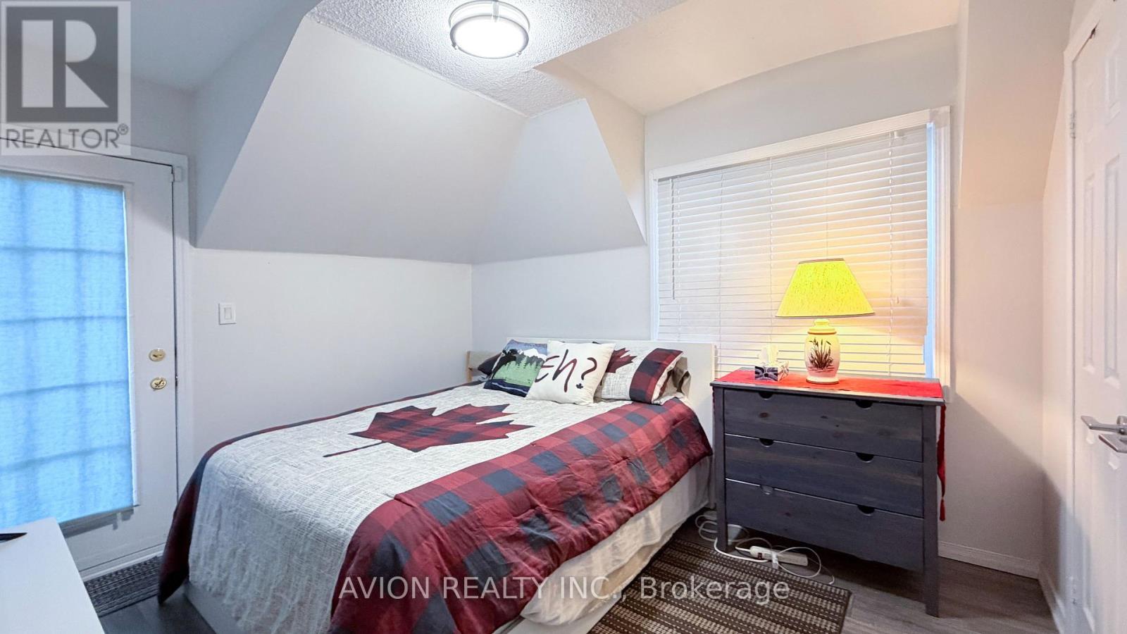 111 - 37 Four Winds Drive, Toronto (york University Heights), Ontario