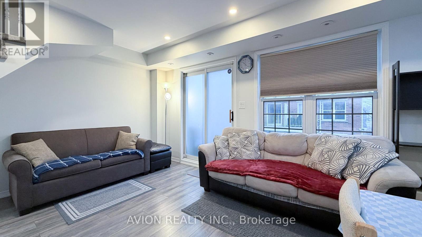 111 - 37 Four Winds Drive, Toronto (york University Heights), Ontario