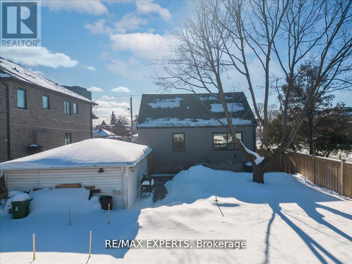 60 Anthony Road, Toronto (downsview-roding-cfb), Ontario