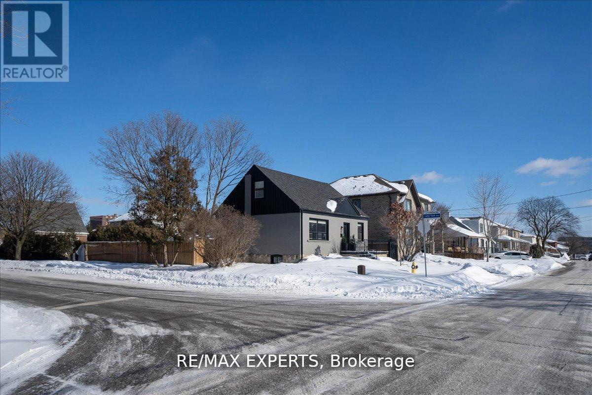 60 Anthony Road, Toronto (downsview-roding-cfb), Ontario