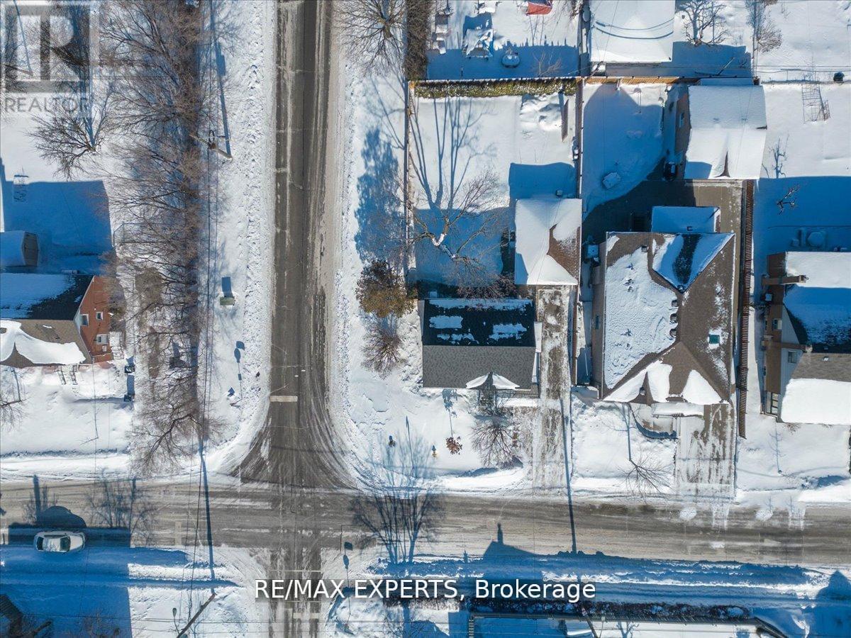 60 Anthony Road, Toronto (downsview-roding-cfb), Ontario