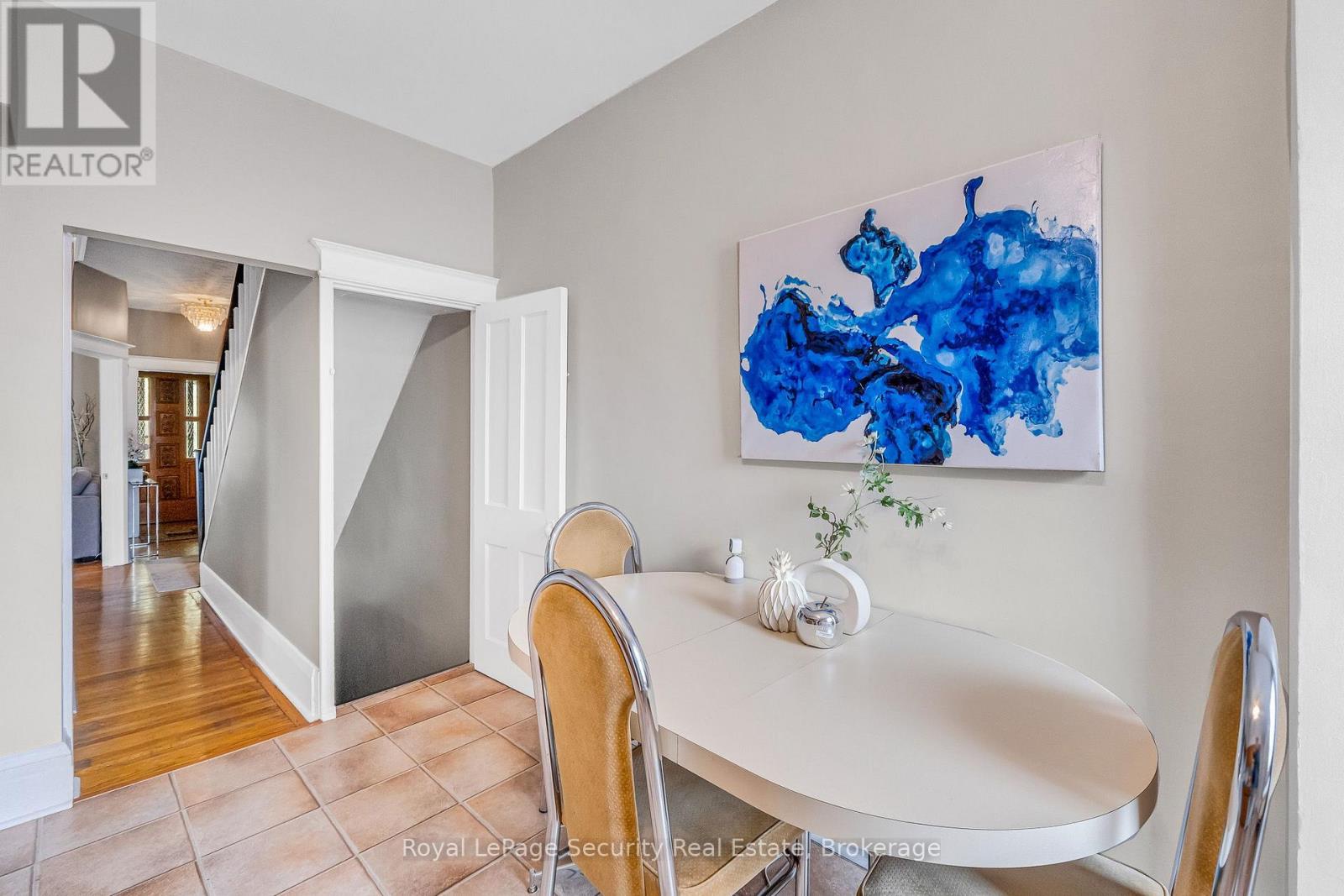 667 Ossington Avenue, Toronto (palmerston-little Italy), Ontario