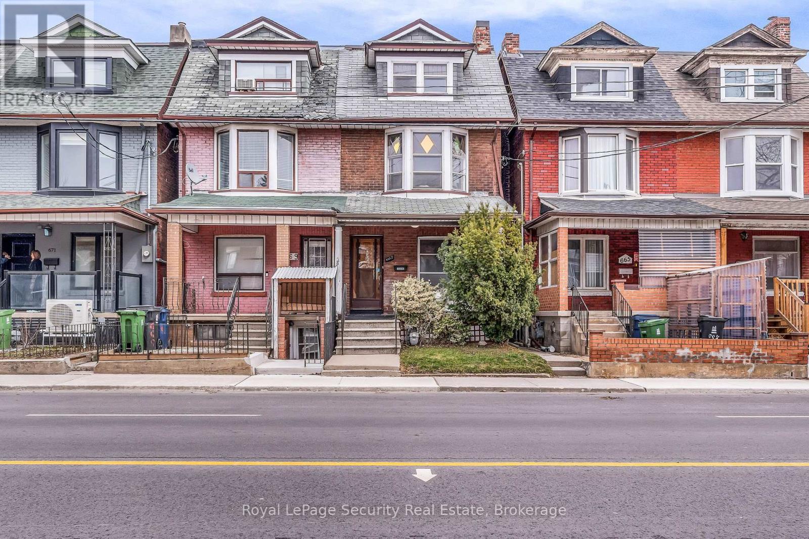 667 Ossington Avenue, Toronto (palmerston-little Italy), Ontario