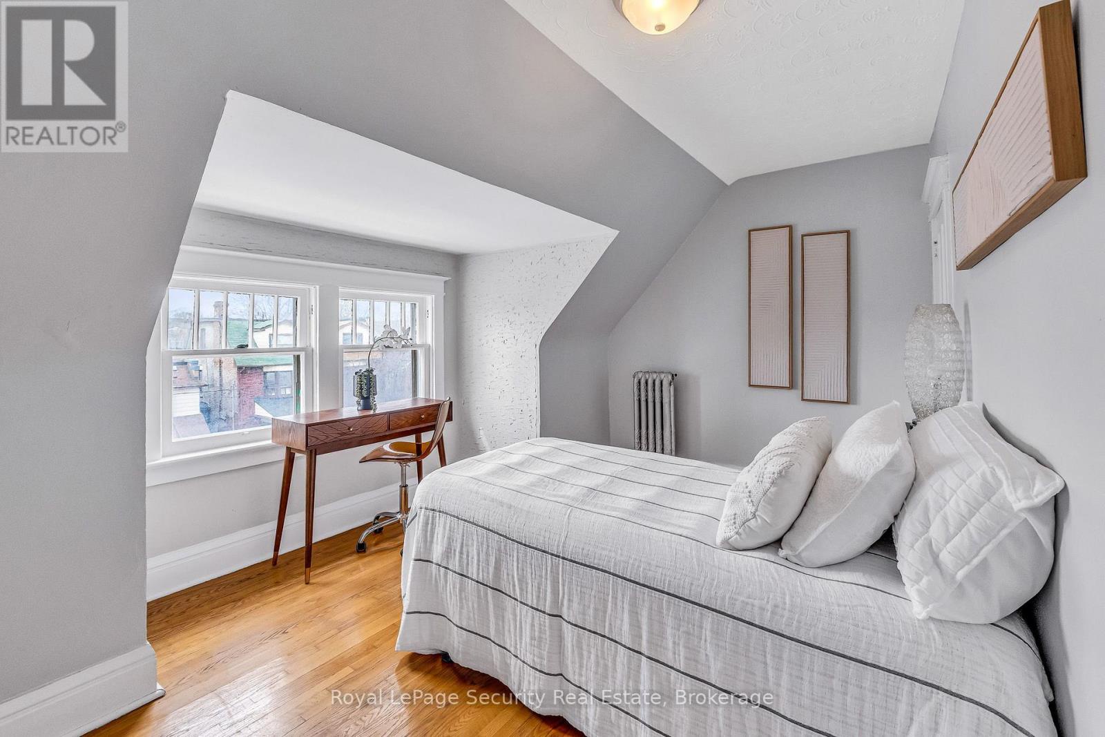 667 Ossington Avenue, Toronto (palmerston-little Italy), Ontario