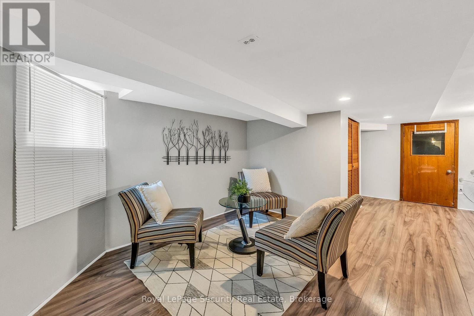 667 Ossington Avenue, Toronto (palmerston-little Italy), Ontario