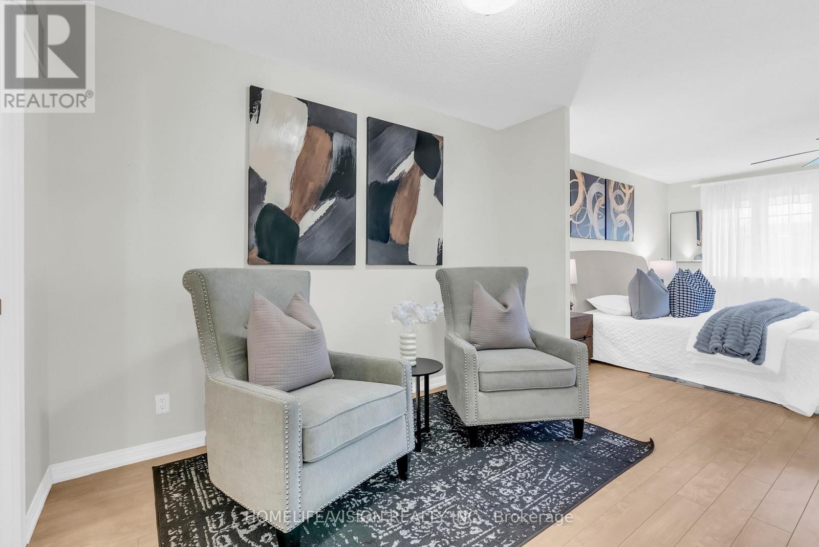 1229 - 28 Sommerset Way, Toronto (willowdale East), Ontario