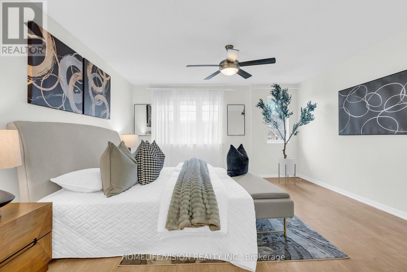 1229 - 28 Sommerset Way, Toronto (willowdale East), Ontario