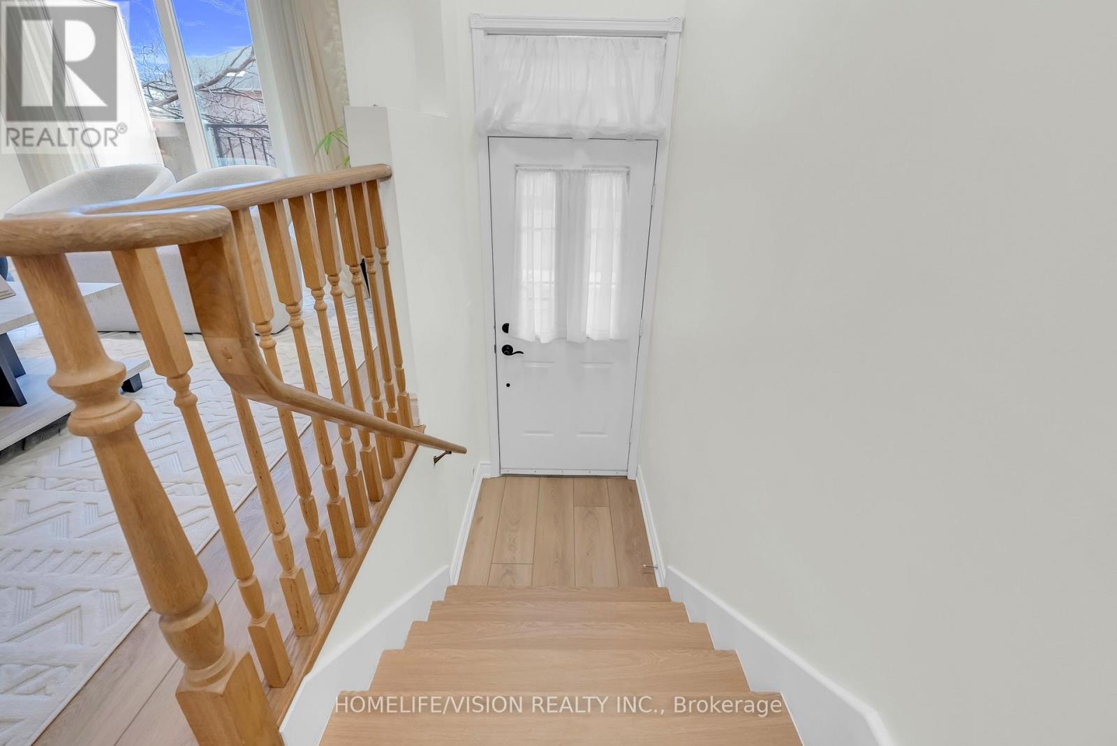 1229 - 28 Sommerset Way, Toronto (willowdale East), Ontario