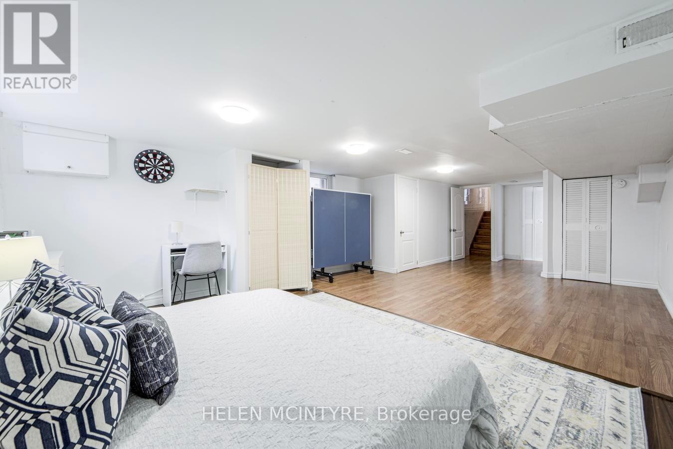 2 Birch Tree Crescent, Toronto (mount Dennis), Ontario