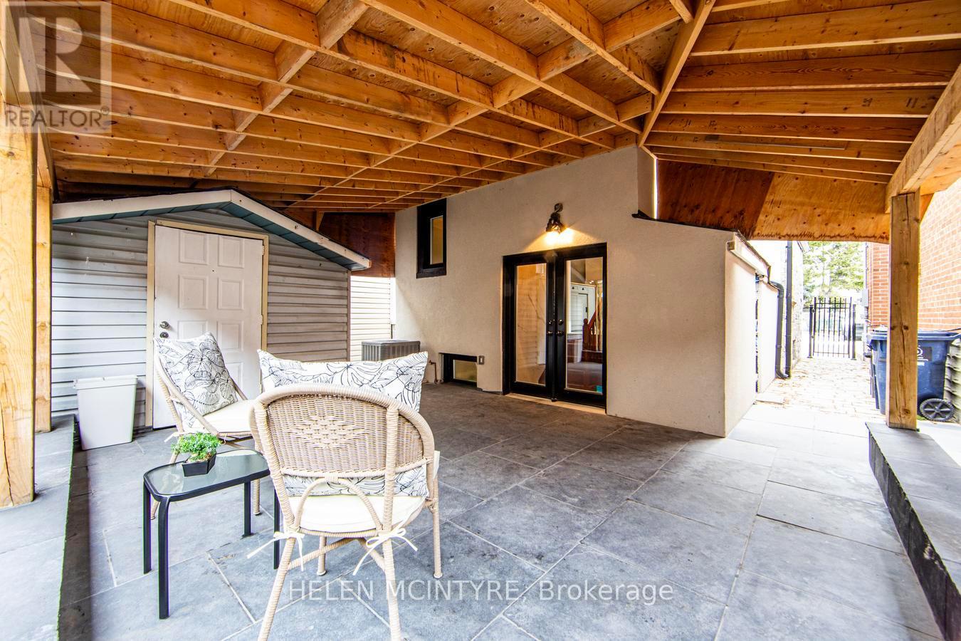 2 Birch Tree Crescent, Toronto (mount Dennis), Ontario