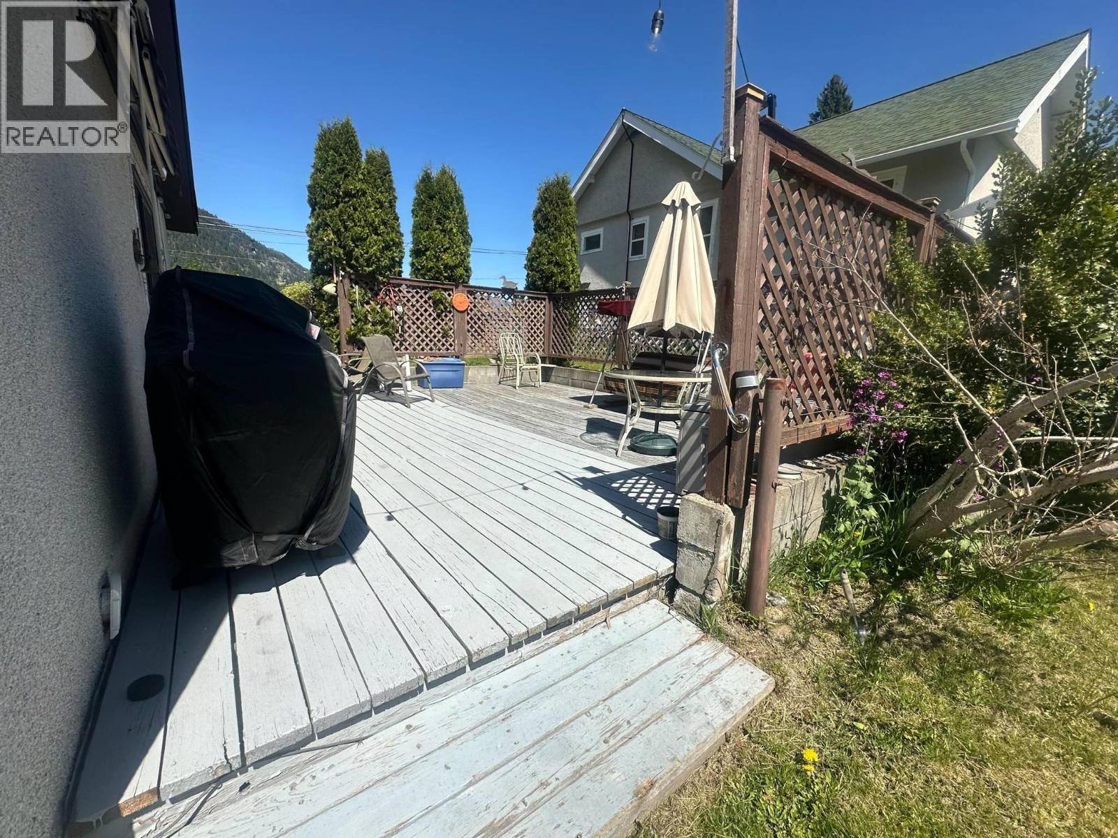 510 Kokanee Avenue, Nelson, British Columbia