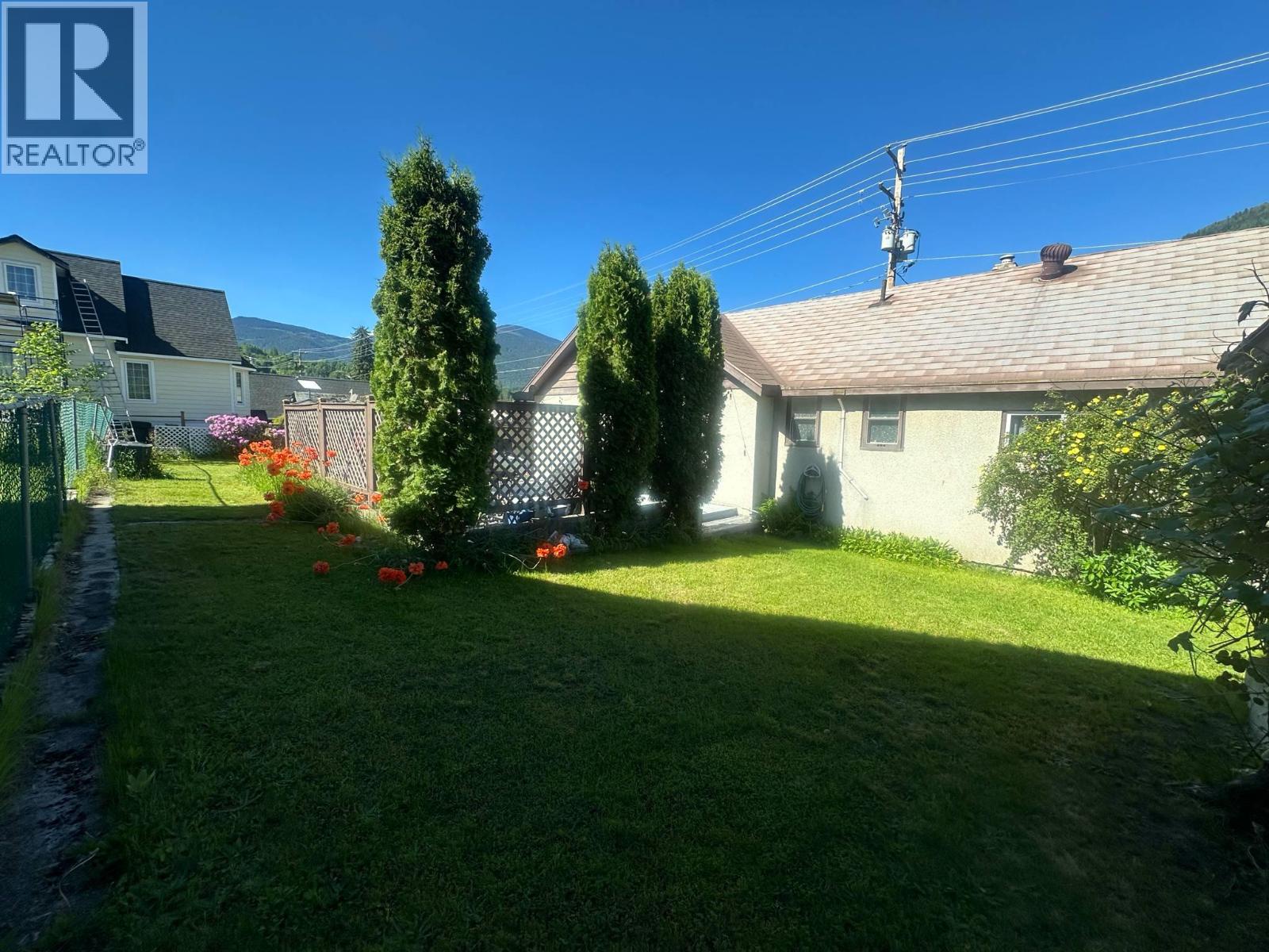 510 Kokanee Avenue, Nelson, British Columbia