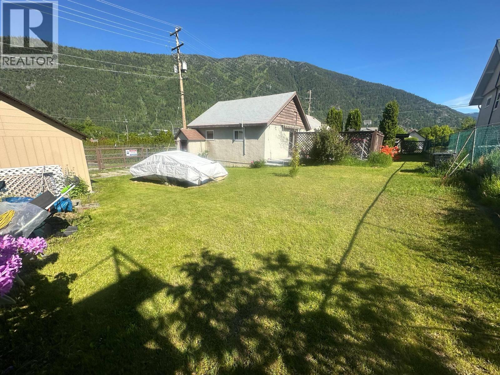 510 Kokanee Avenue, Nelson, British Columbia