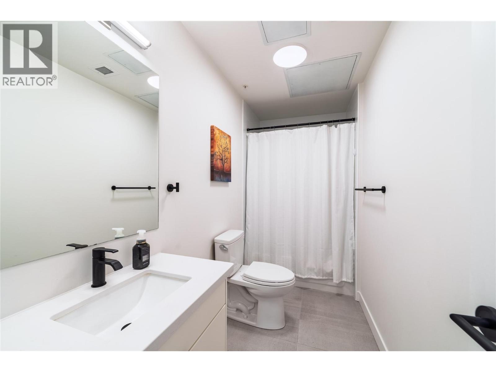 514 Victoria Street Unit# 207, Nelson, British Columbia