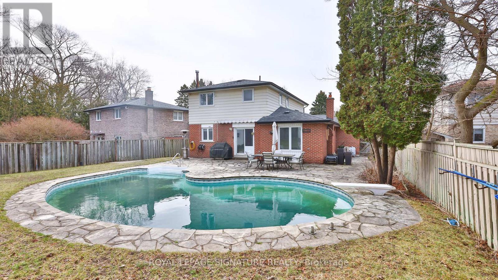 56 Satchell Boulevard, Toronto (centennial Scarborough), Ontario