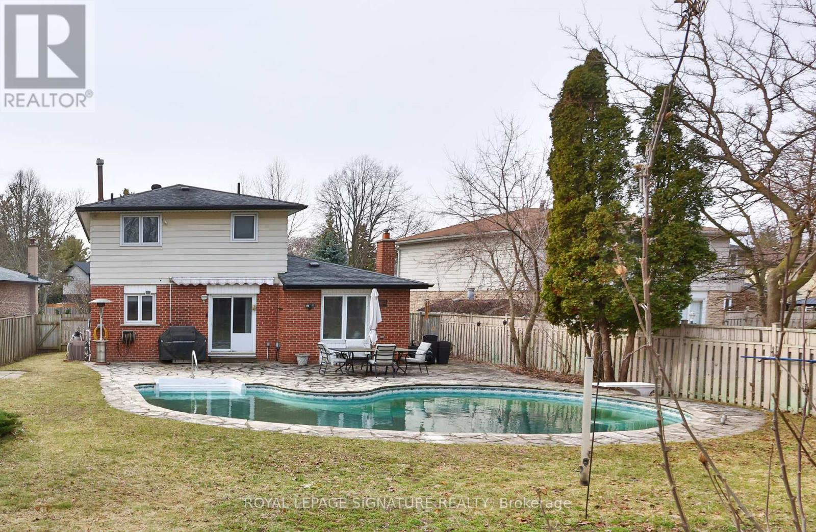 56 Satchell Boulevard, Toronto (centennial Scarborough), Ontario