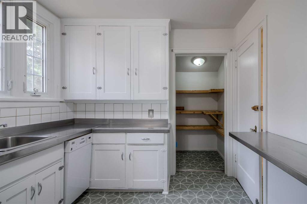 1312 4 Avenue S, Lethbridge, Alberta