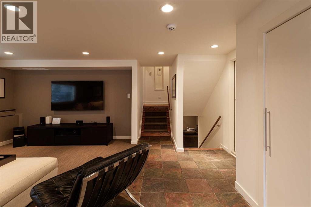 504 Crescent Boulevard Sw, Calgary, Alberta